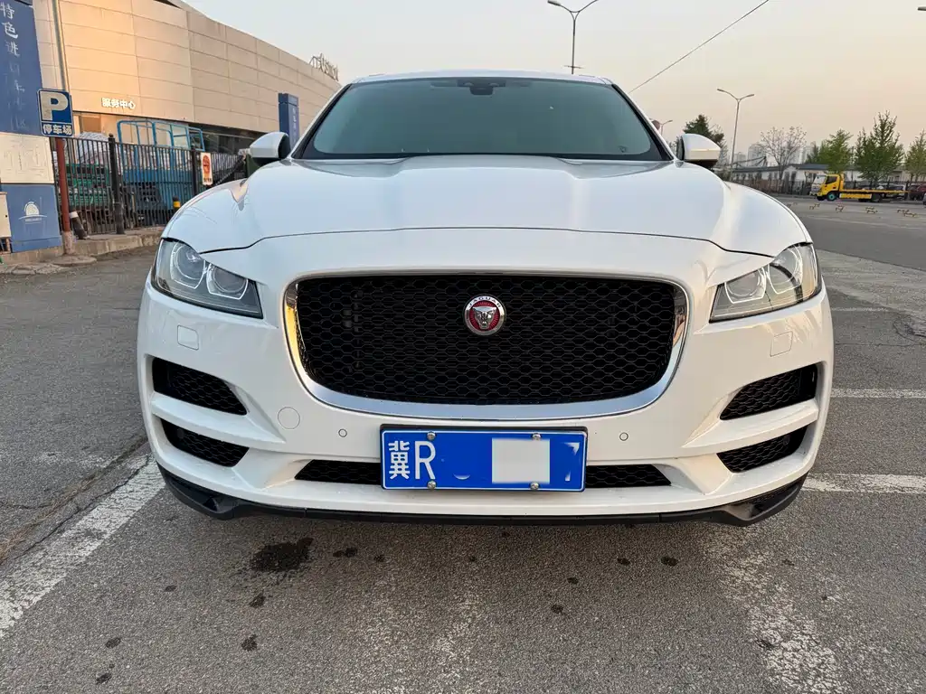 Jaguar F-Pace 2020 2.0T Premium