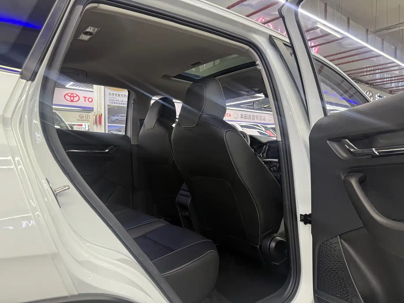 Skoda Kamiq 2023 Белый из Китая, фото 3