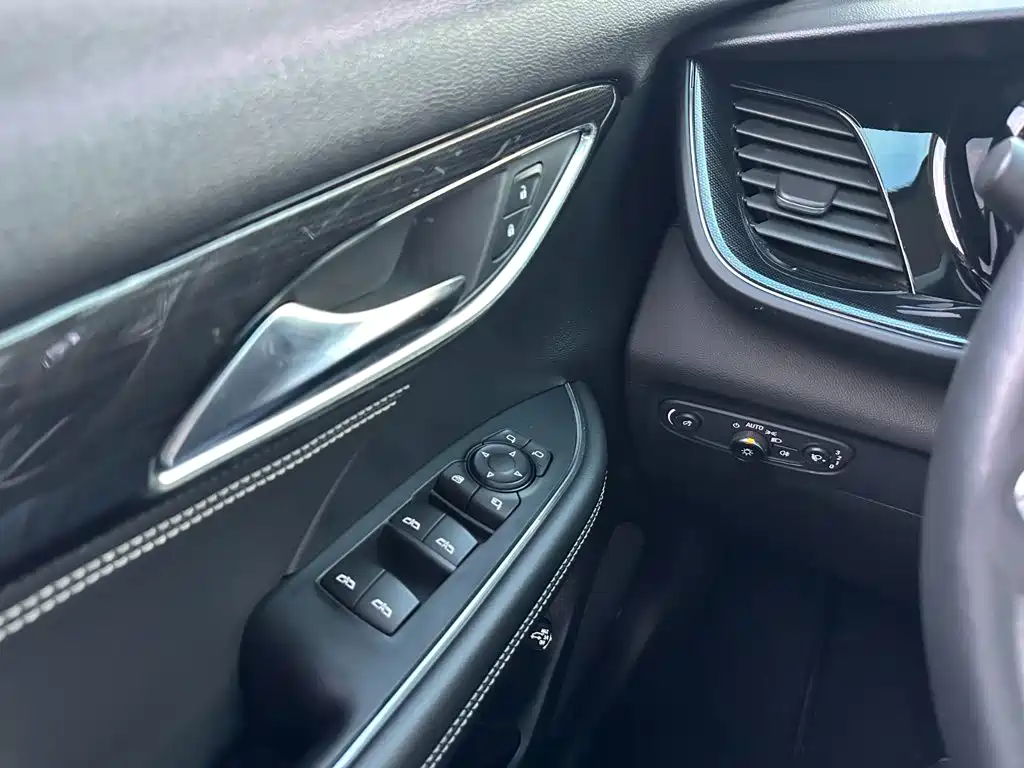 Buick Envision Plus — миниатюра 22