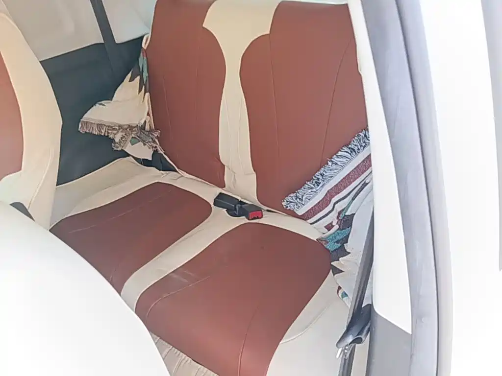 Roewe Clever — миниатюра 17