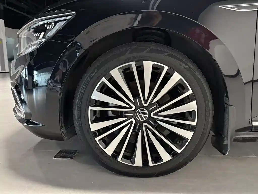Volkswagen Passat 2021 330TSI Luxury
