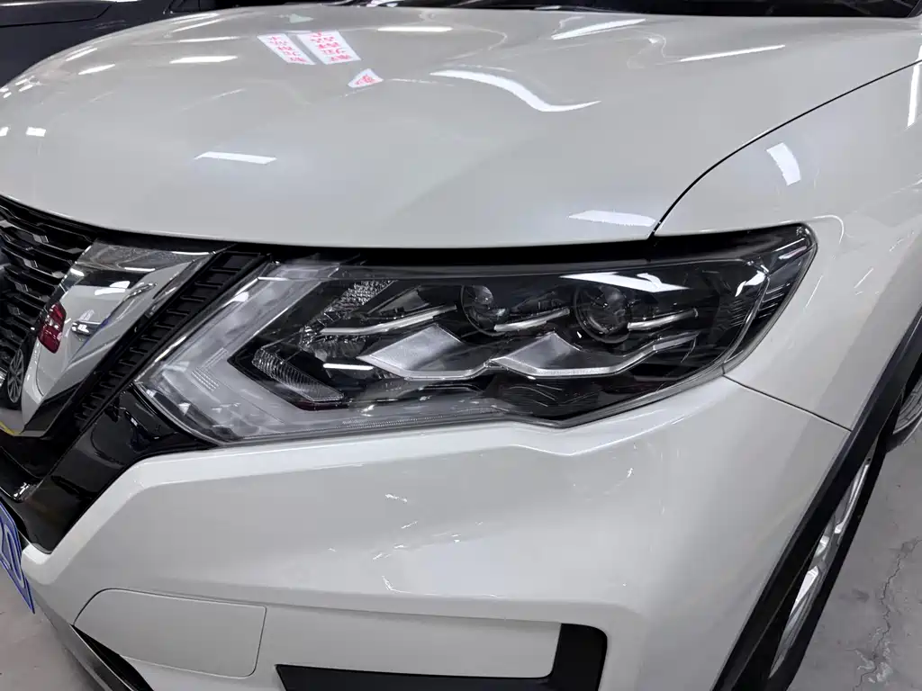 Nissan X-Trail — миниатюра 3