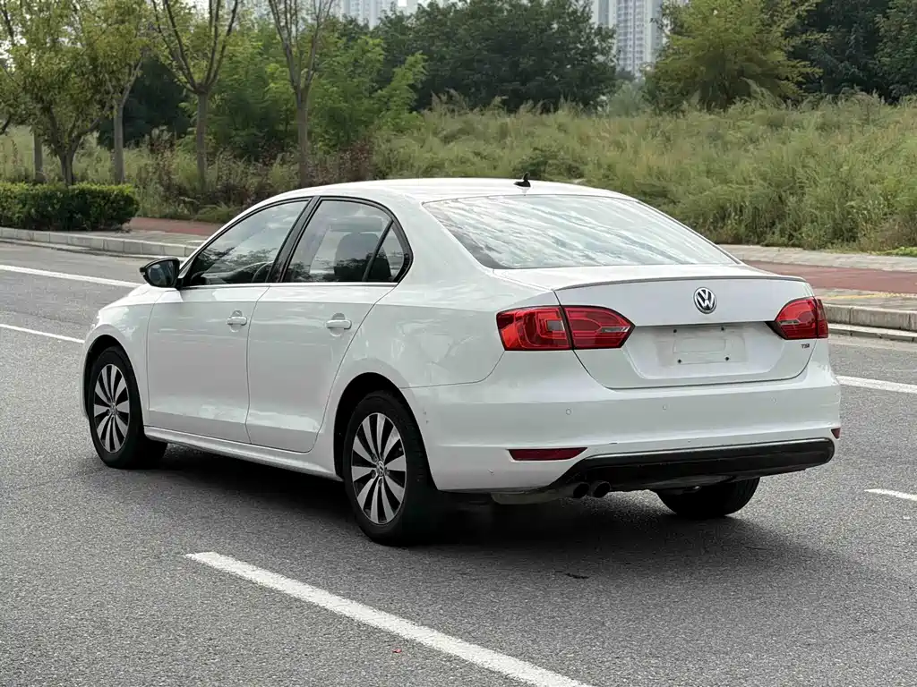 Volkswagen Sagitar — миниатюра 6