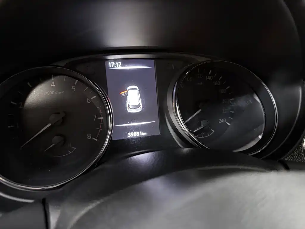 Nissan X-Trail — миниатюра 9