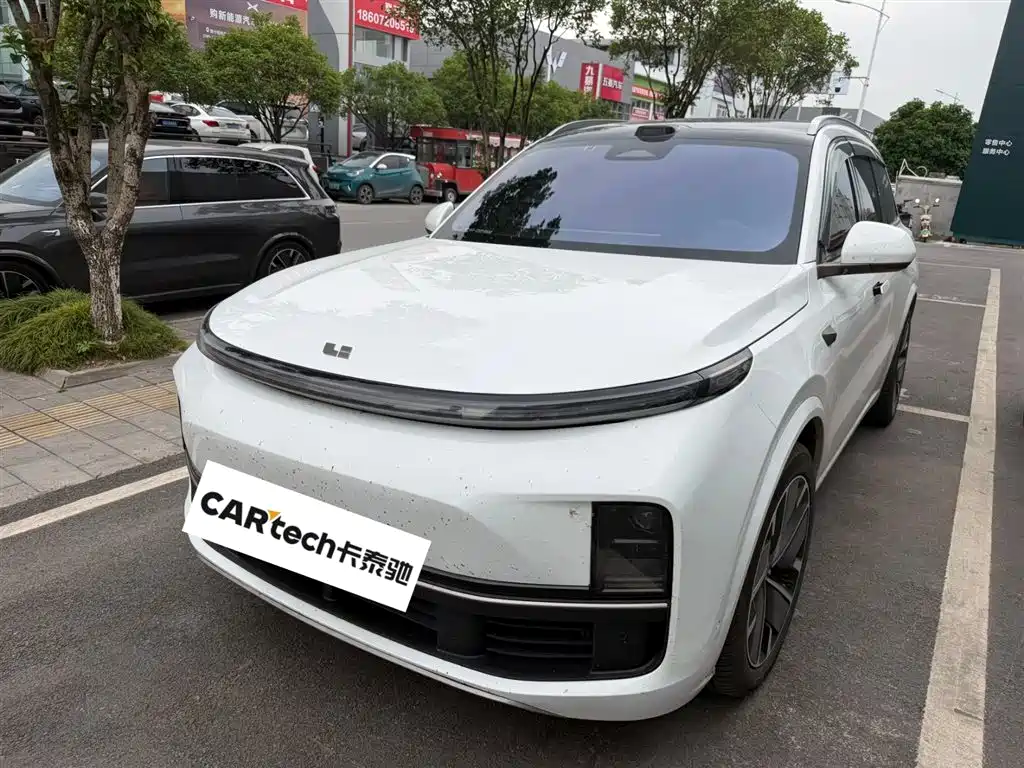 Li Auto Li L9 2025