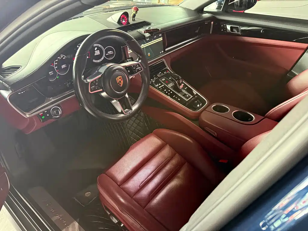 Porsche Panamera — миниатюра 4