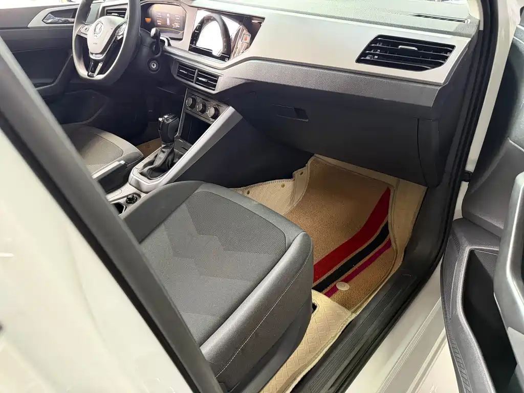 Volkswagen Polo — миниатюра 13