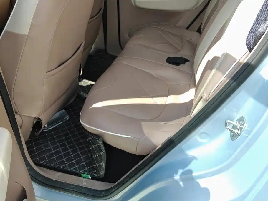 Wuling MINIEV — миниатюра 11