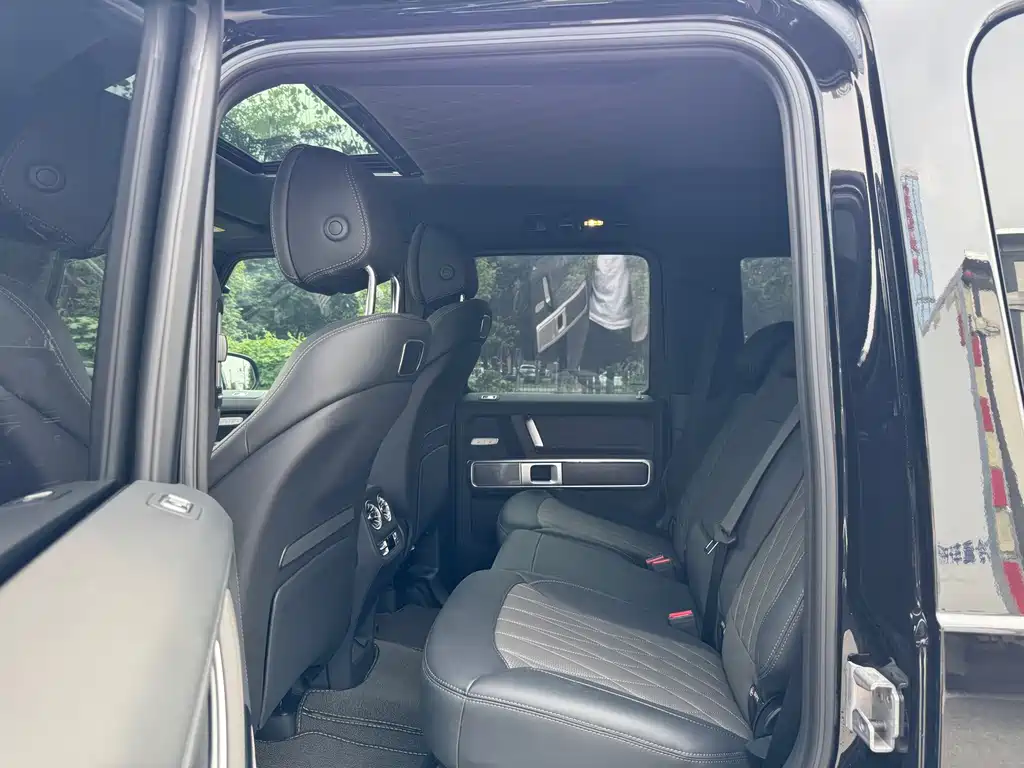 Mercedes-Benz G-Class — миниатюра 8