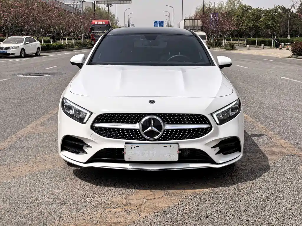 Mercedes-Benz A-Class — миниатюра 2