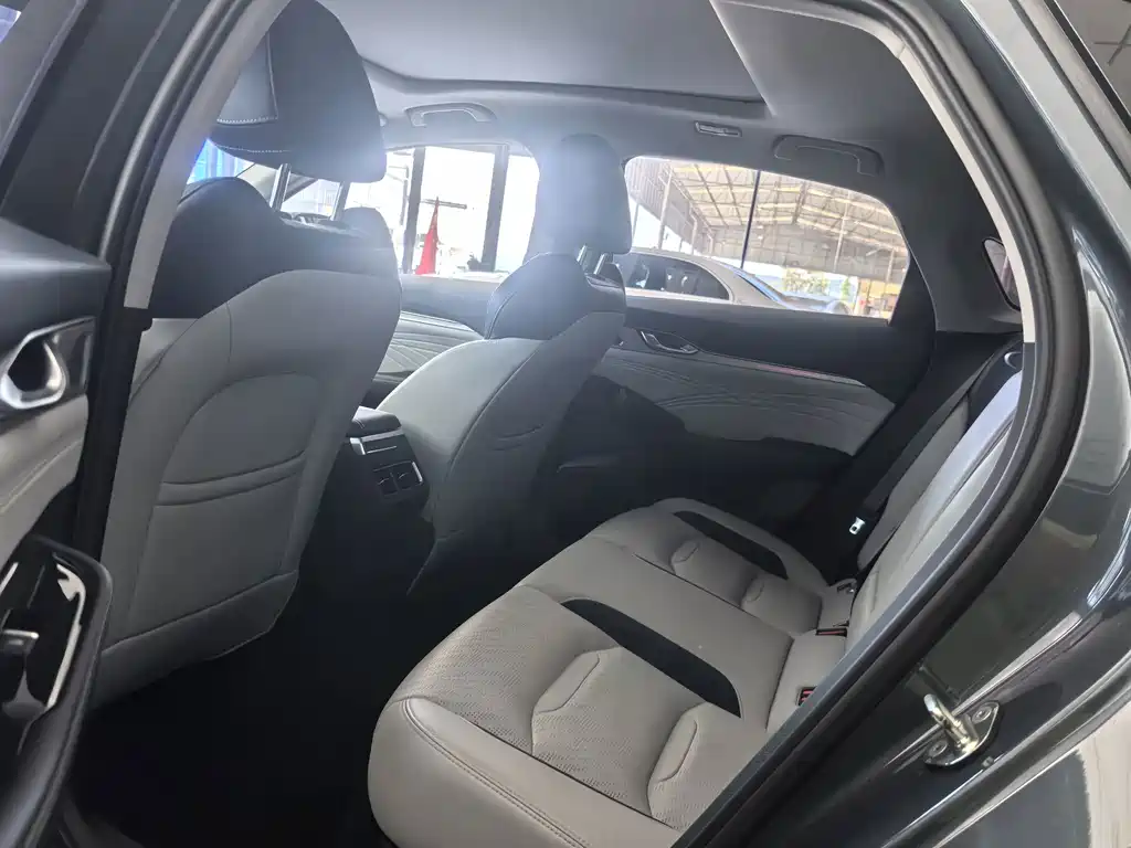 Geely Xingrui — миниатюра 7