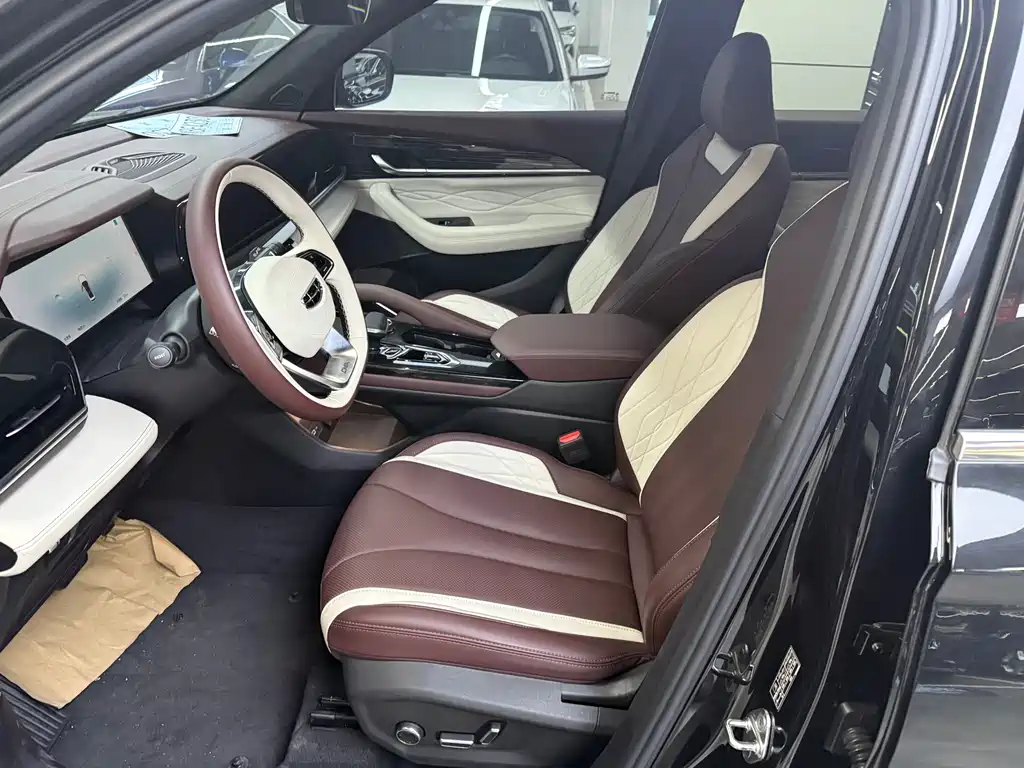 Geely Monjaro L 2025 2.0TD AT
