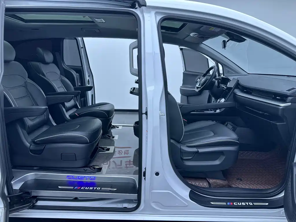 Hyundai Custo — миниатюра 25