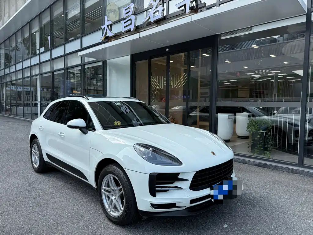 Porsche Macan — миниатюра 12