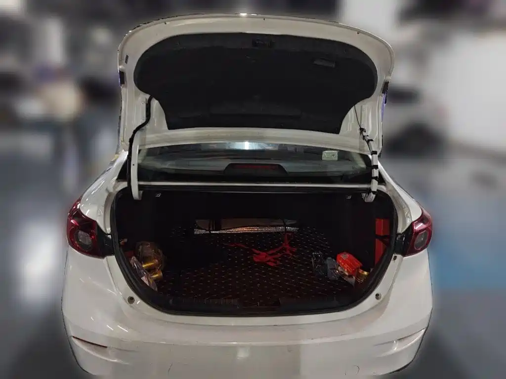 Mazda 3 Axela — миниатюра 15