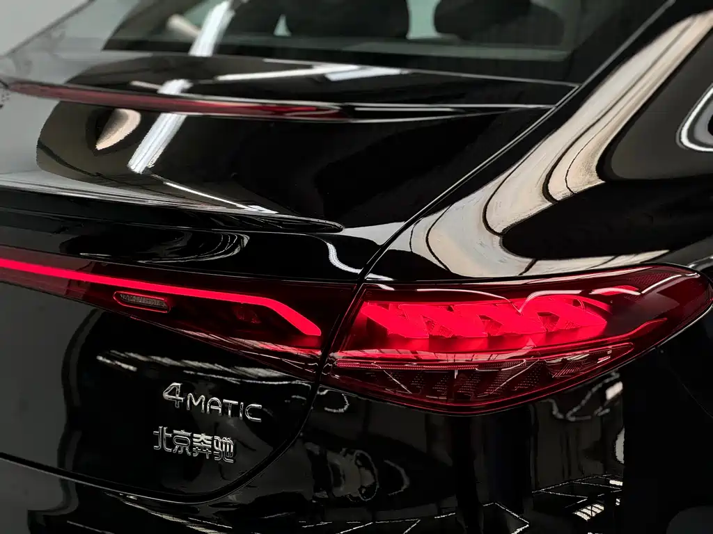 Mercedes-Benz EQE 2025 500 4MATIC Luxury