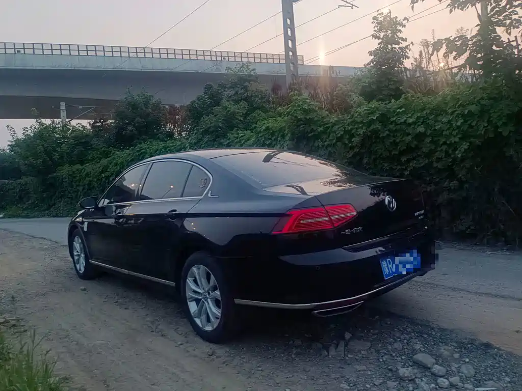 Volkswagen Magotan — миниатюра 8
