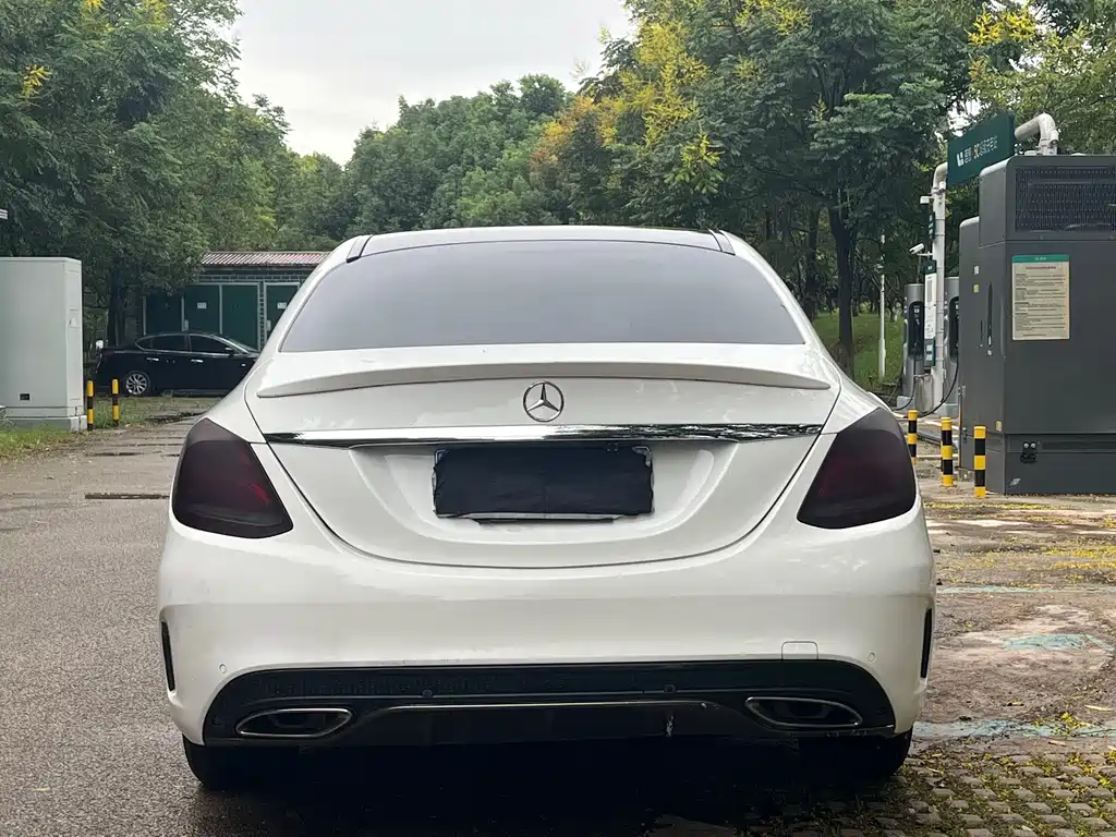 Mercedes-Benz C-Class — миниатюра 6