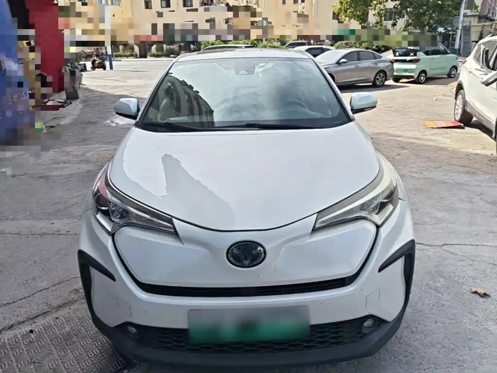 Toyota C-HR EV — миниатюра 3
