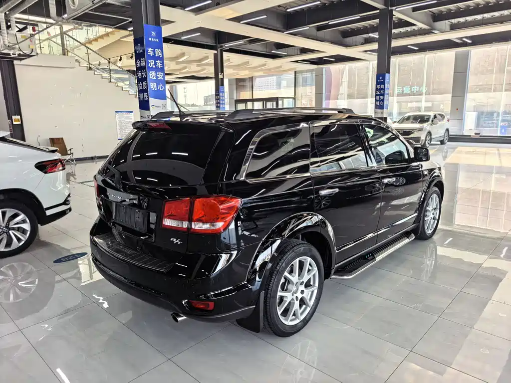 Dodge Journey — миниатюра 5