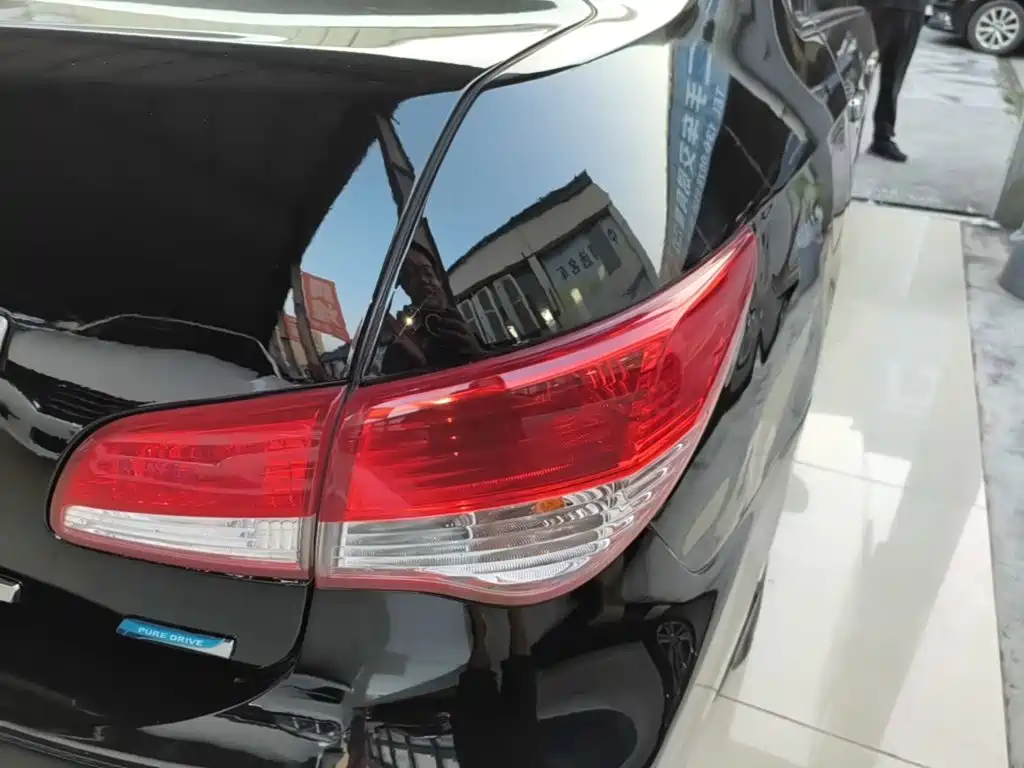 Nissan Sylphy — миниатюра 8