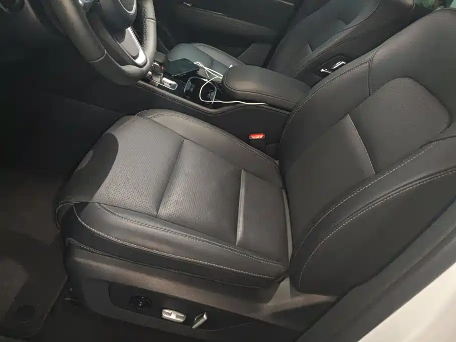 Li Auto Li ONE — миниатюра 9