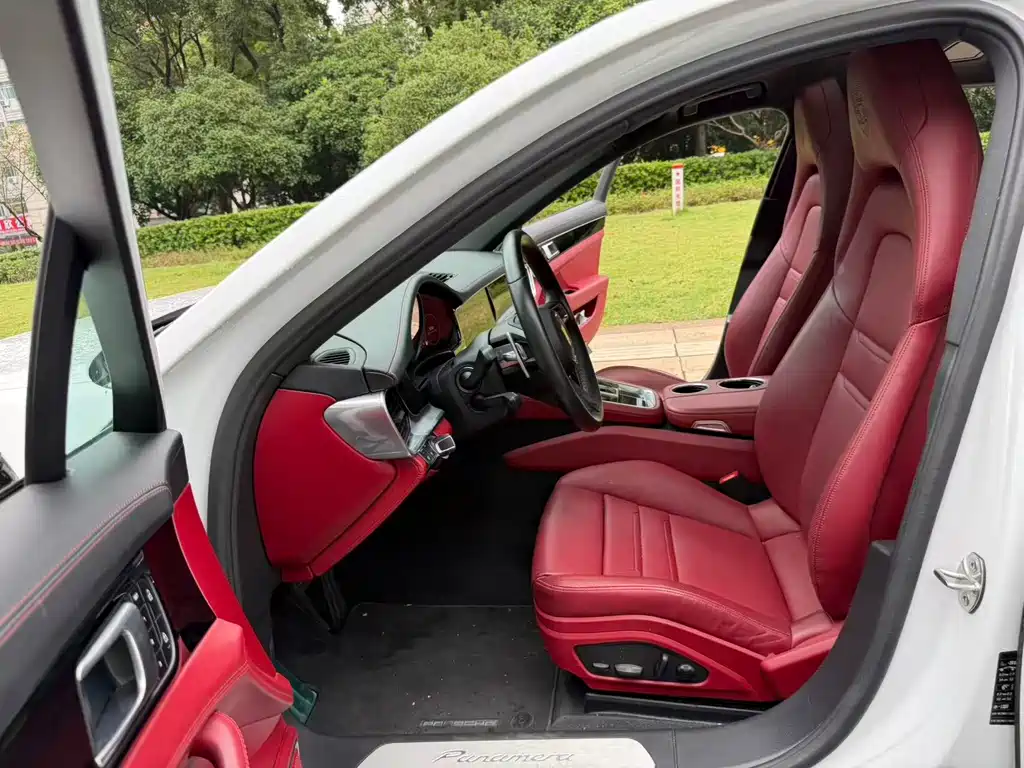 Porsche Panamera — миниатюра 6
