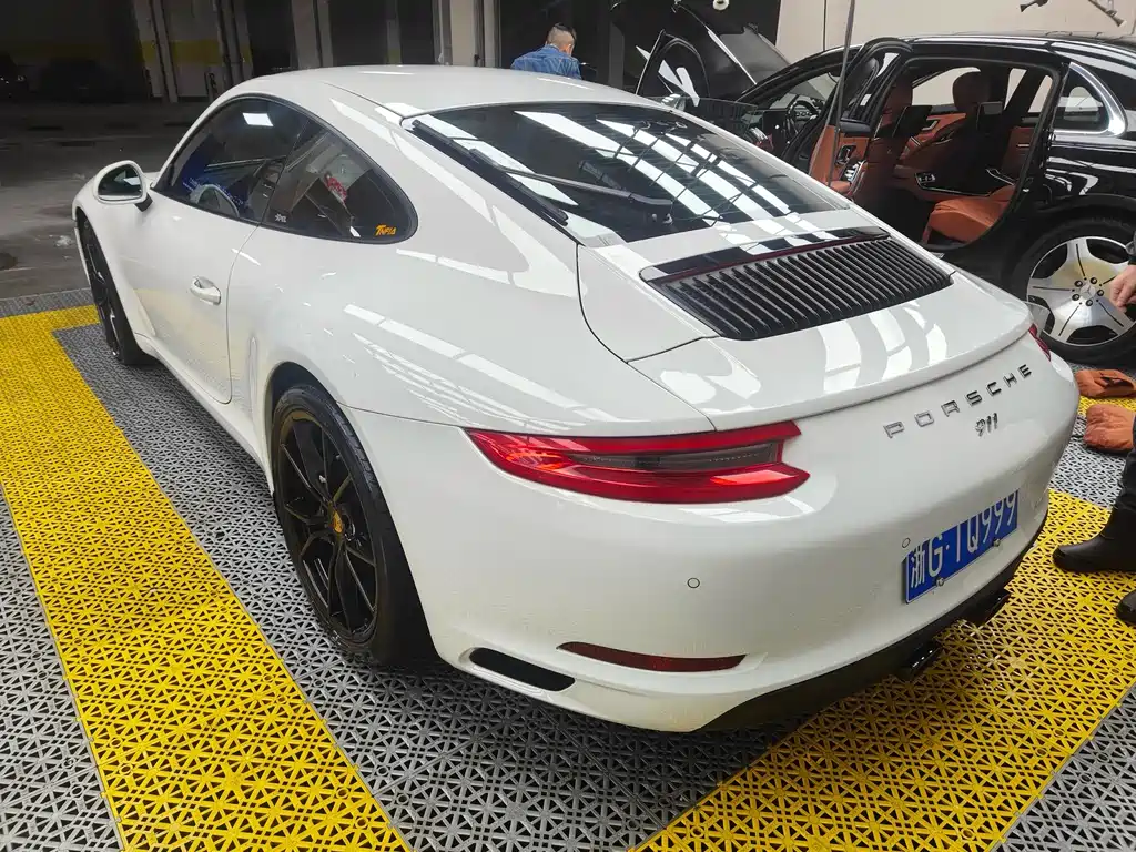 Porsche 911 2016 Carrera 3.0T