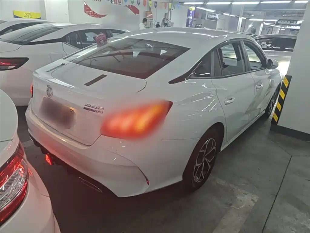 MG 5 2022 180DVVT CVT Luxury