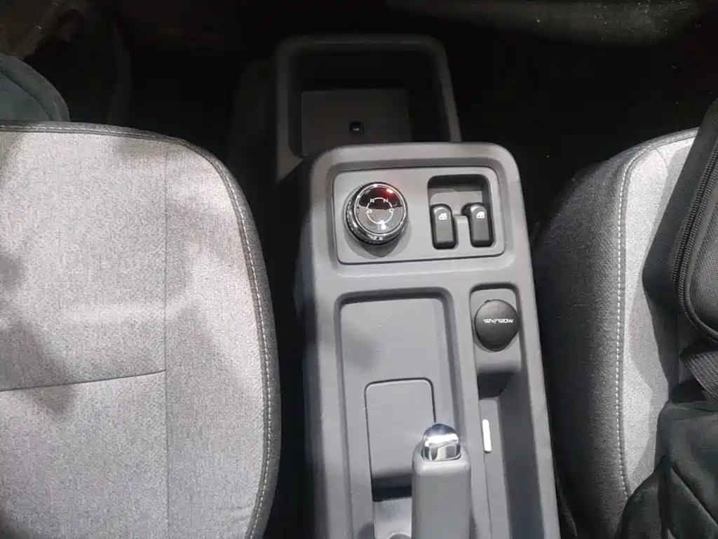 Wuling Yangguang — миниатюра 14