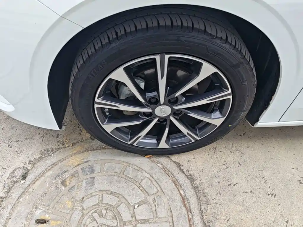 Geely Emgrand — миниатюра 23