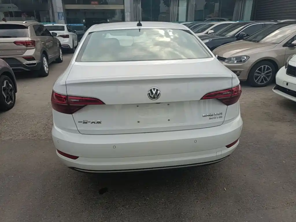 Volkswagen Sagitar — миниатюра 6