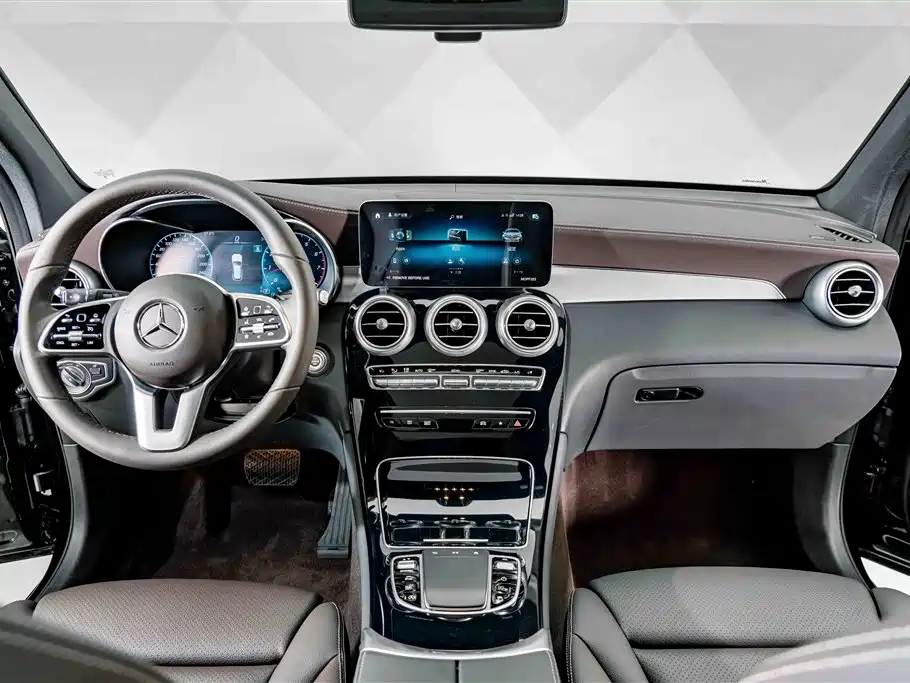 Mercedes-Benz GLC — миниатюра 10