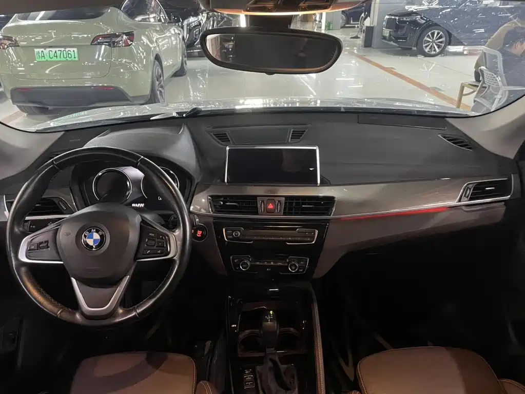 BMW X1 2019 xDrive20Li Premium