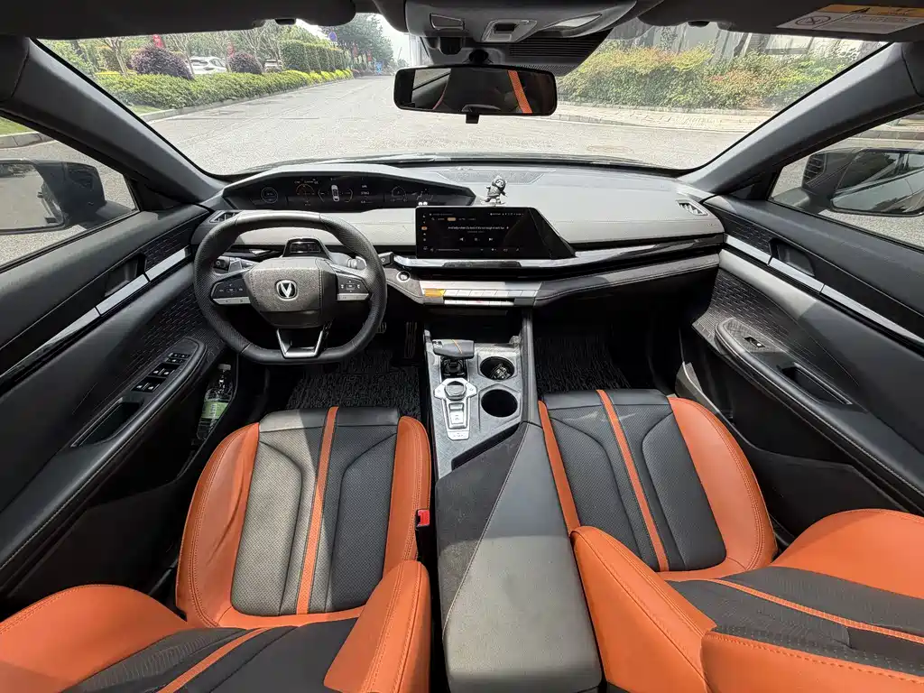 Changan UNI-V — миниатюра 5