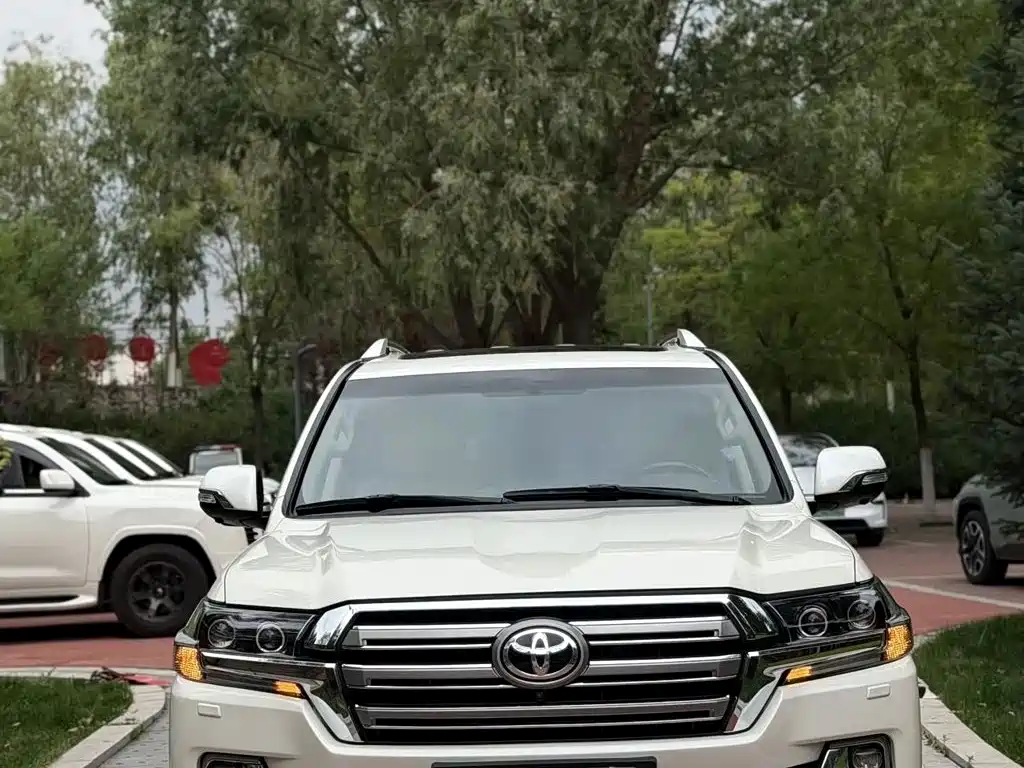 Toyota Land Cruiser — миниатюра 2