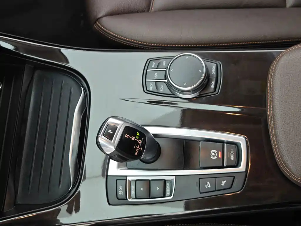 BMW X4 — миниатюра 24