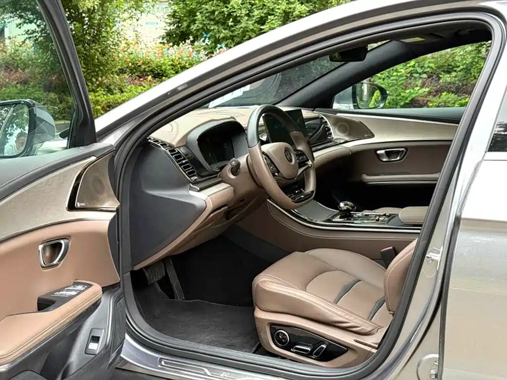 BYD Han — миниатюра 7