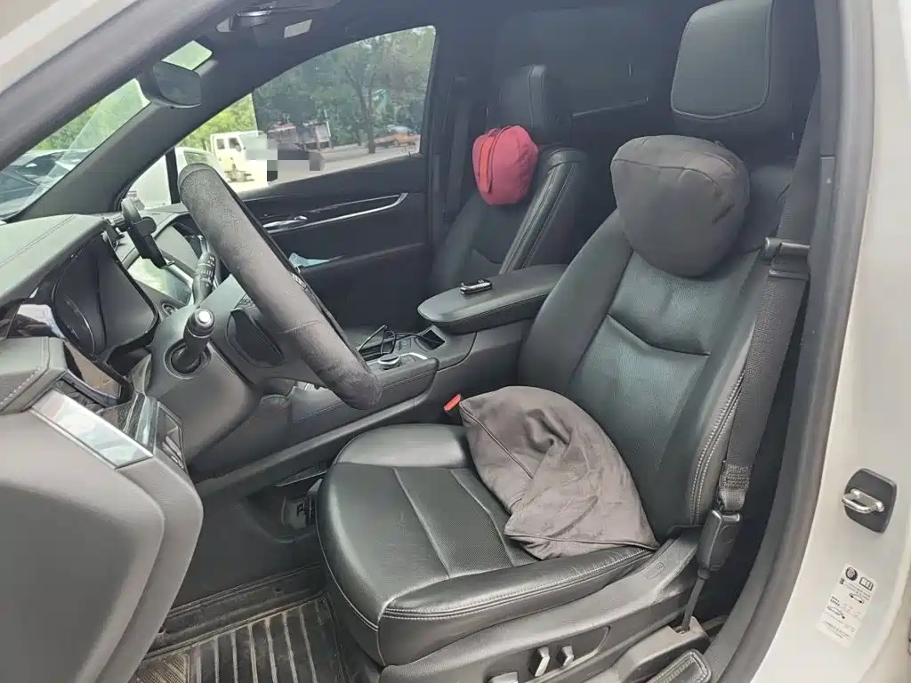 Cadillac XT5 — миниатюра 11