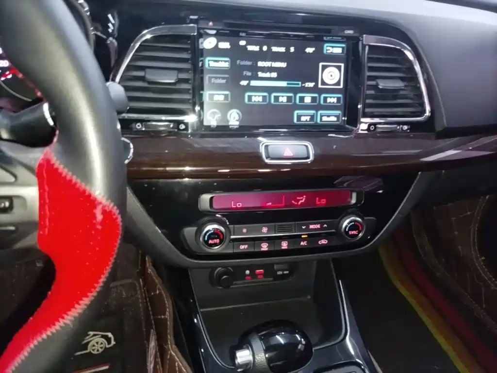 Kia K4 — миниатюра 13