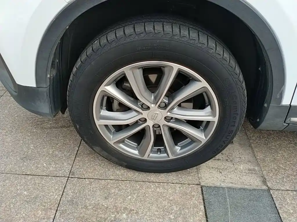 Geely Boyue — миниатюра 23