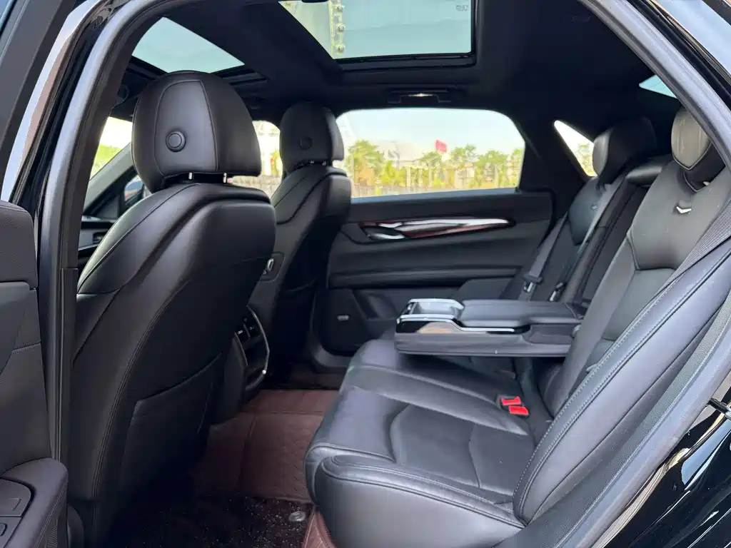 Cadillac CT6 Plug-in — миниатюра 9