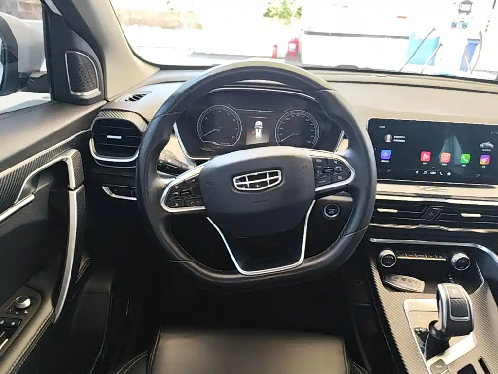 Geely Binyue — миниатюра 11