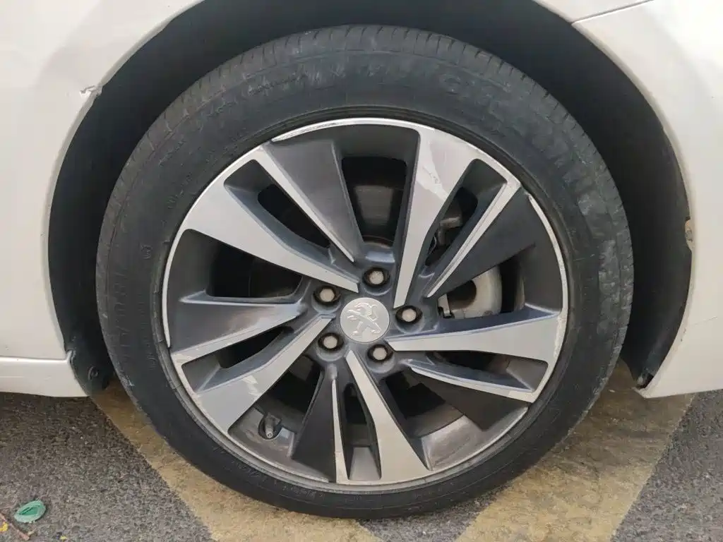 Peugeot 408 — миниатюра 24