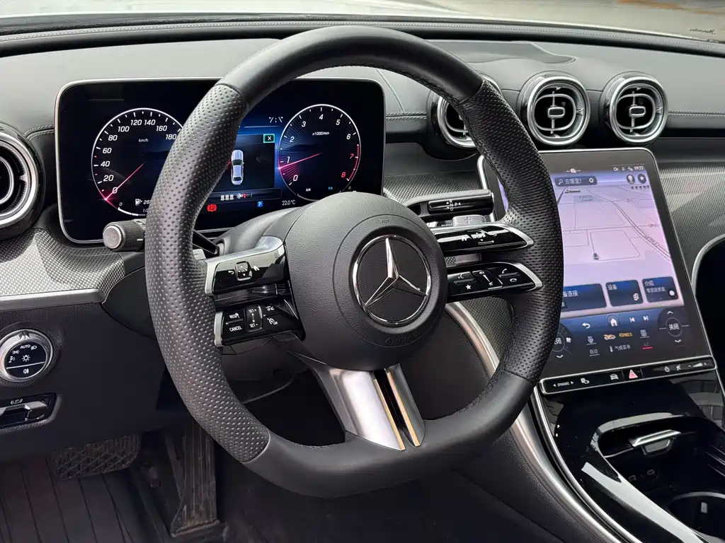 Mercedes-Benz C-Class — миниатюра 10
