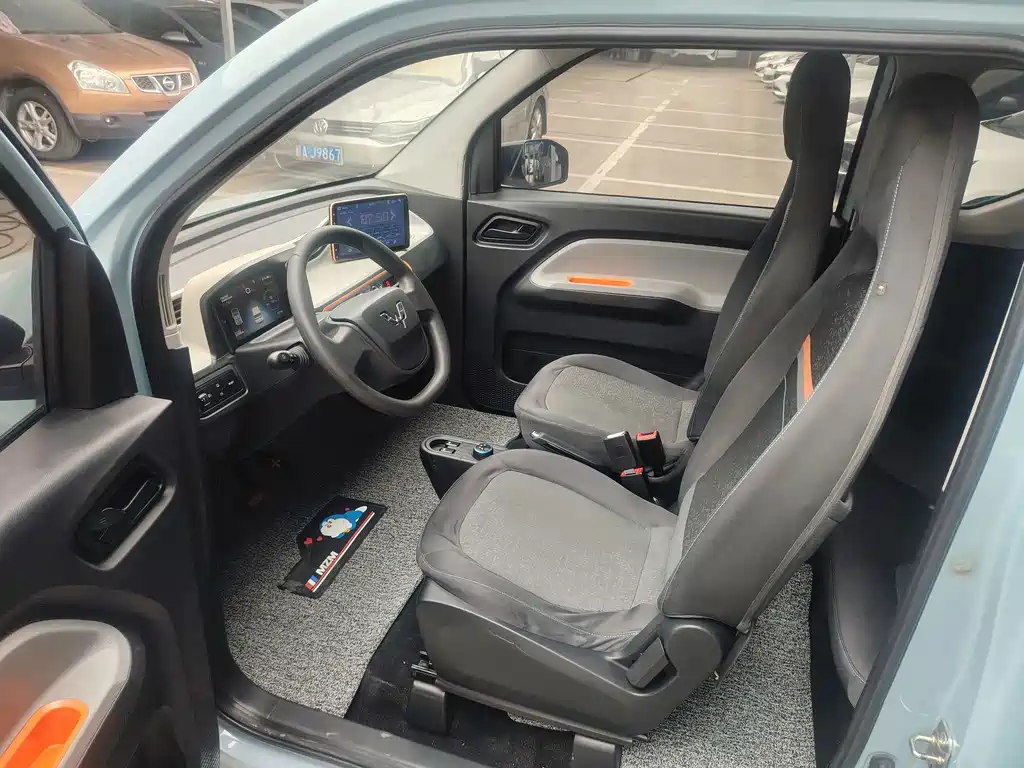 Wuling MINIEV — миниатюра 5