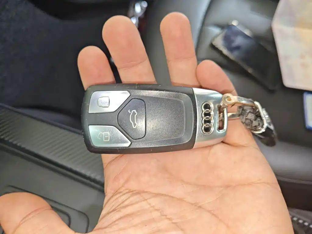 Audi A4L — миниатюра 12