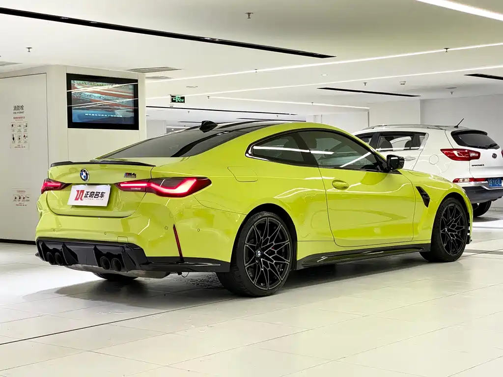 BMW M4 — миниатюра 3
