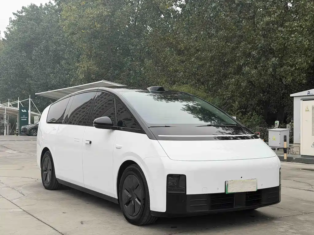 Li Auto Li MEGA — миниатюра 3
