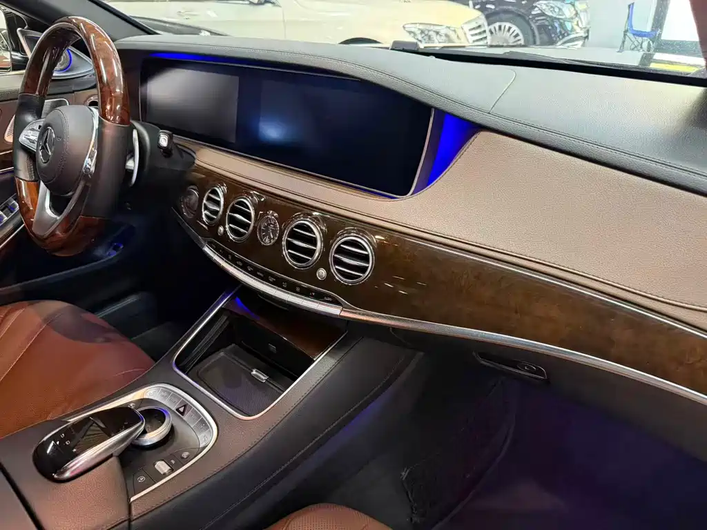 Mercedes-Benz S-Class — миниатюра 14